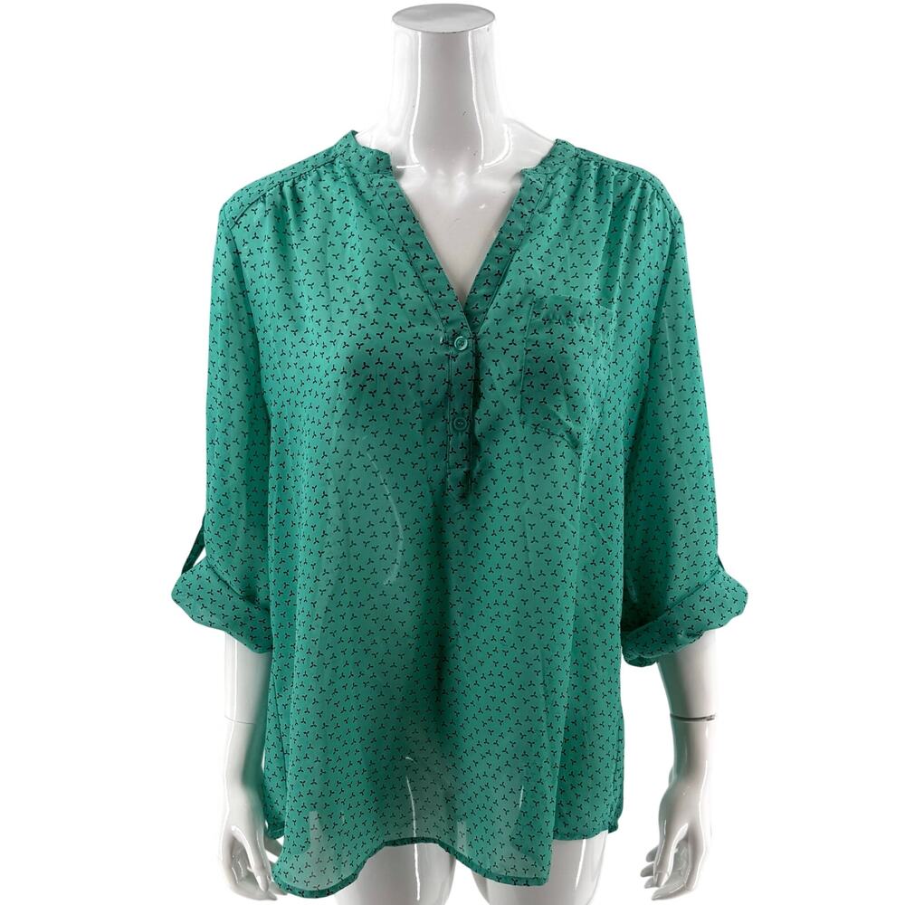 Maurices Womens Top Size XL Green Black Printed Sheer Roll Tab Sleeve Blouse